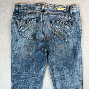 Apple Bottom Jeans Women's  7/8 Skinny Acid Wash Distressed Rhinestones Whiskers
